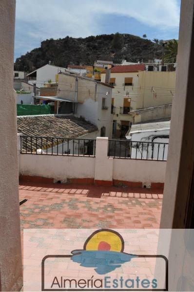 For sale of house in Purchena