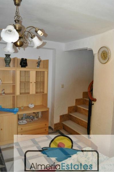 For sale of house in Purchena