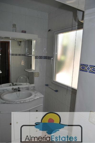 For sale of house in Purchena