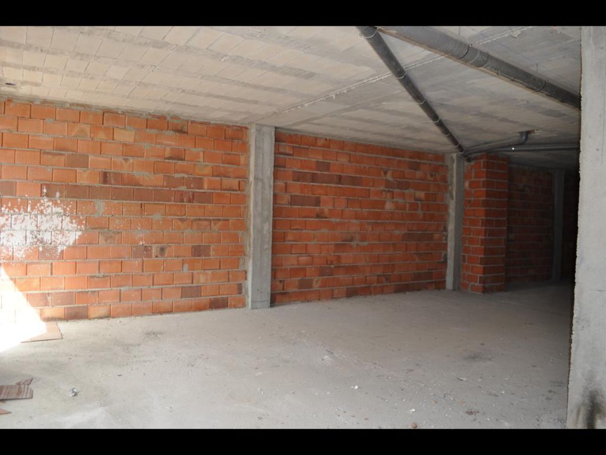 Venta de local comercial en Albox