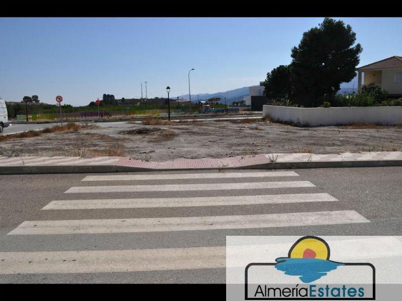 Venta de terreno en Tíjola