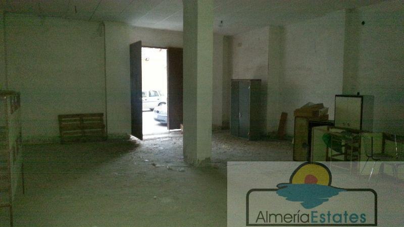Venta de local en Albox