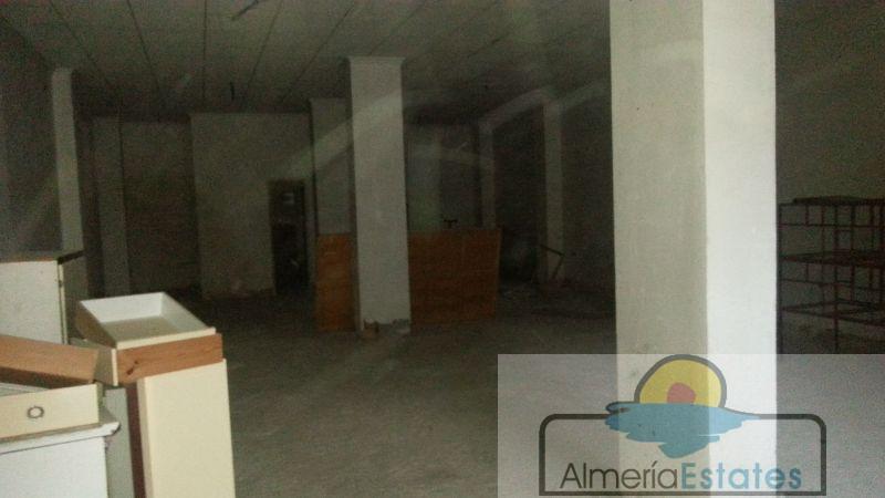 Venta de local en Albox