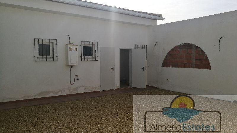 Venta de villa en Arboleas