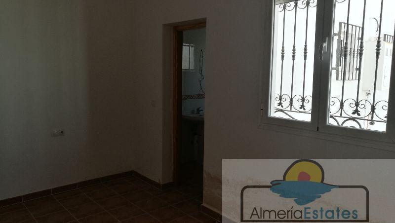 Venta de villa en Arboleas
