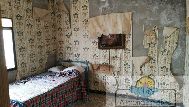 For sale of house in Taberno