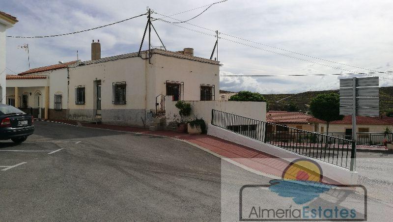 For sale of house in Taberno