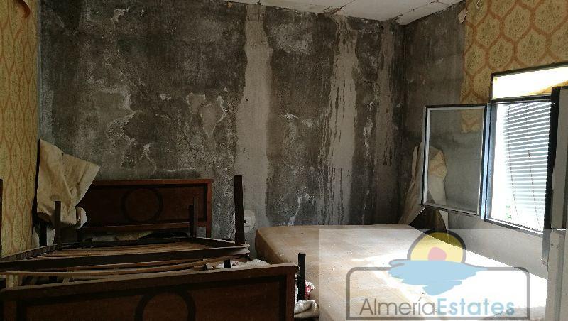 For sale of house in Taberno