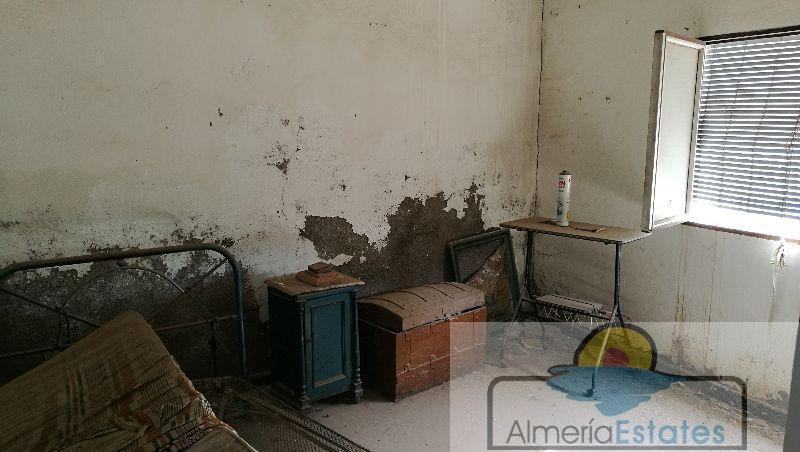 For sale of house in Taberno