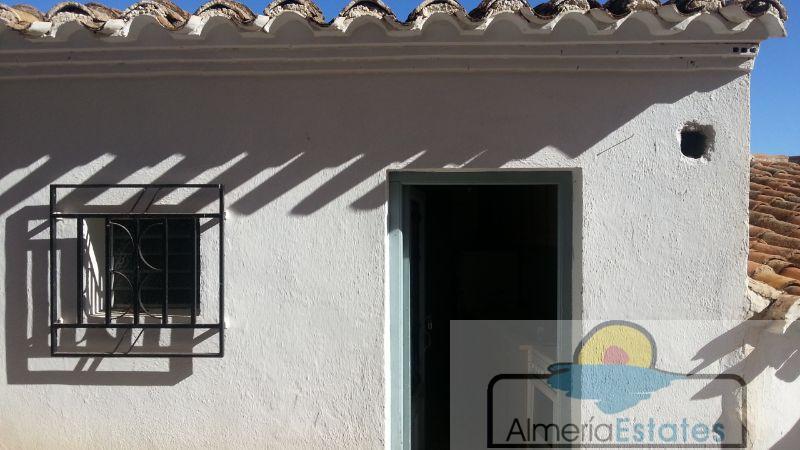 For sale of house in Líjar
