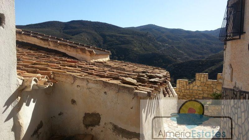 For sale of house in Líjar
