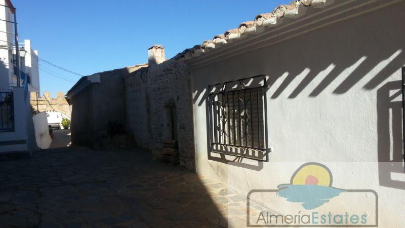 For sale of house in Líjar