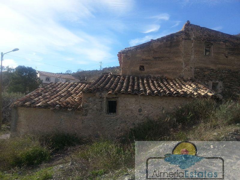 Venta de casa en Oria