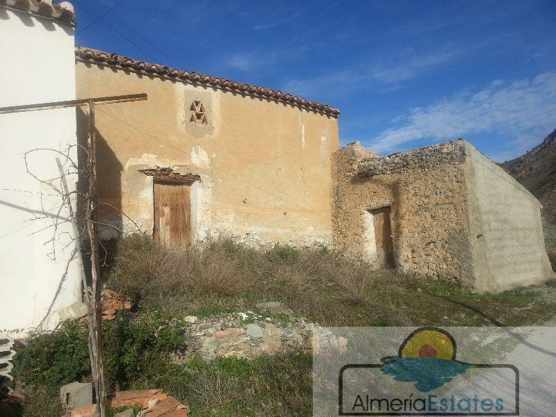 Venta de casa en Oria