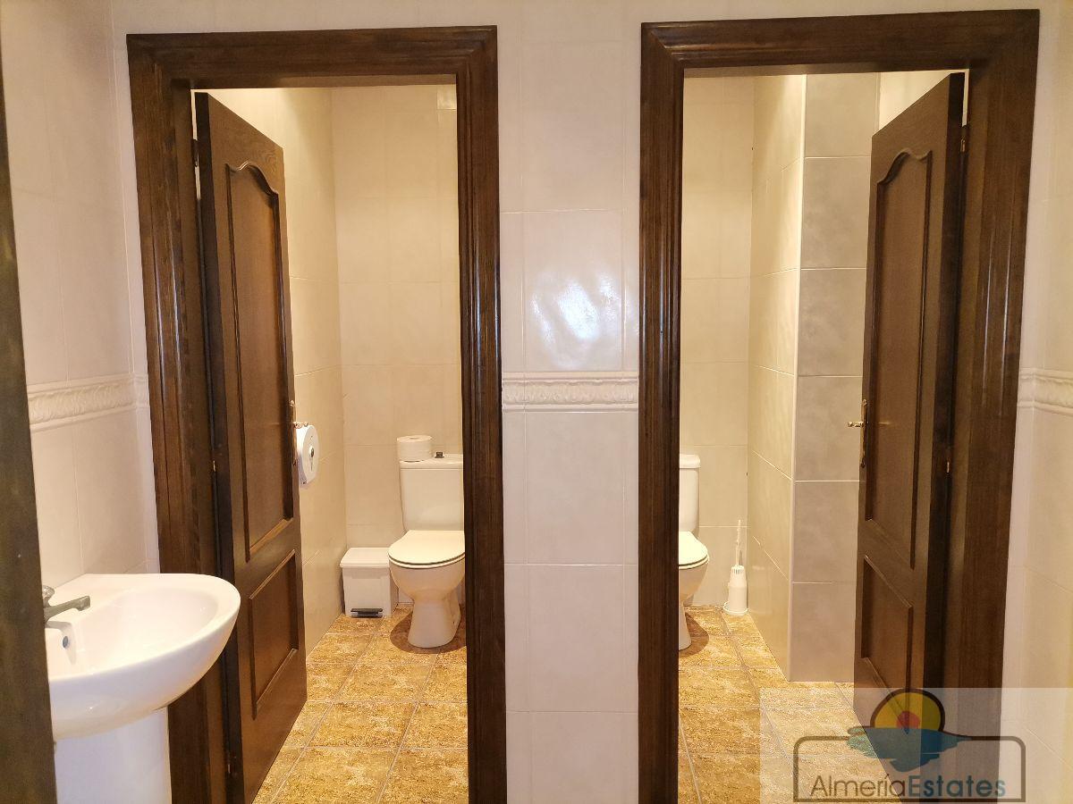 For sale of premises in Cantoria