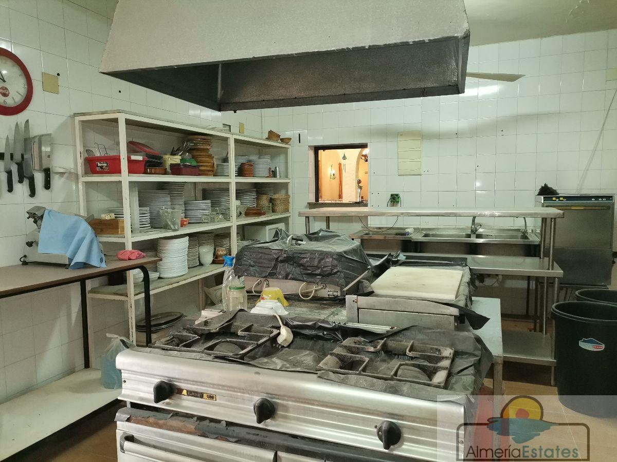 For sale of premises in Cantoria