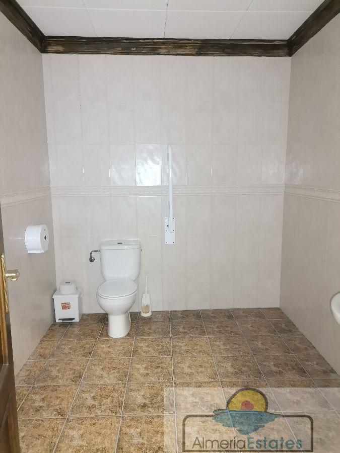 For sale of premises in Cantoria