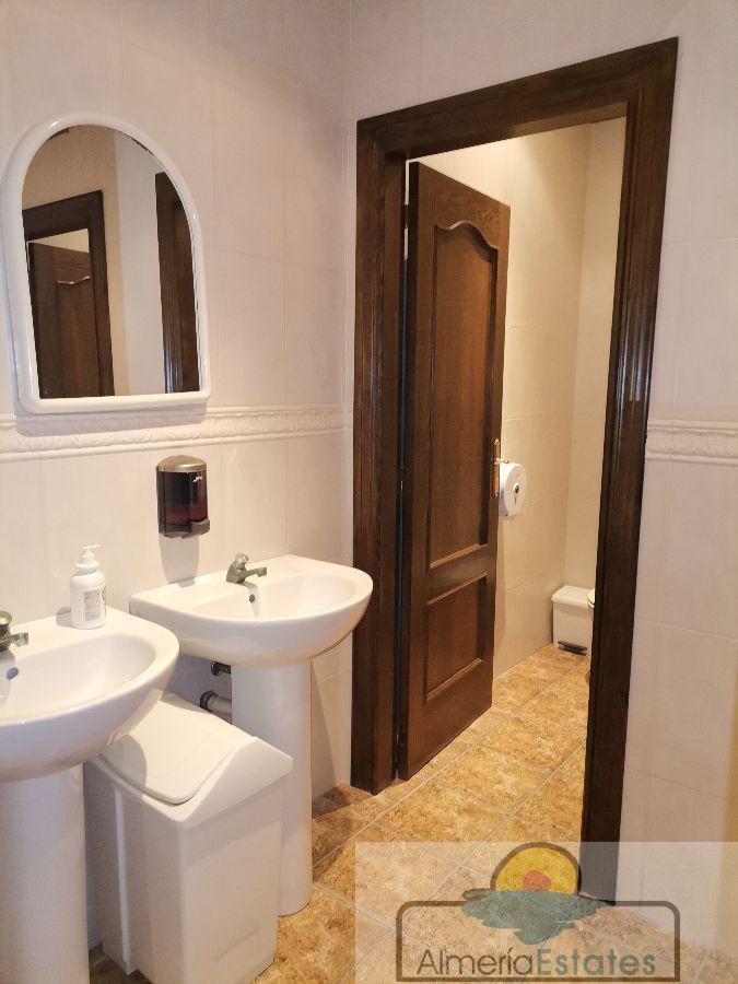 For sale of premises in Cantoria