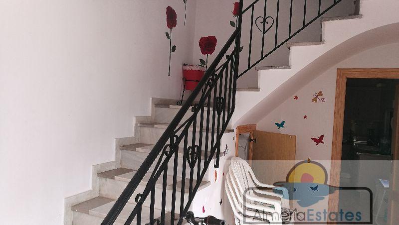 For sale of house in Albánchez