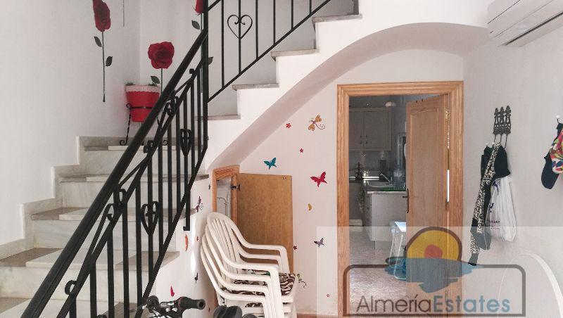 For sale of house in Albánchez