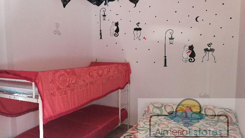 For sale of house in Albánchez