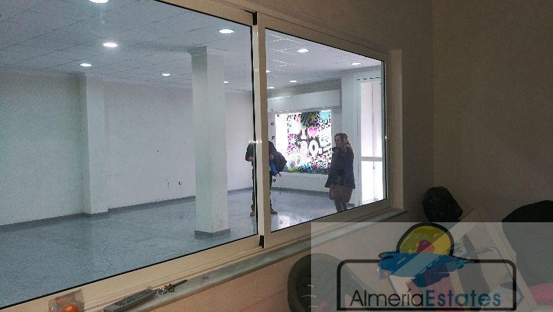 Venta de local en Fines