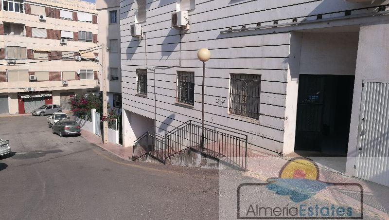 For rent of premises in Albox