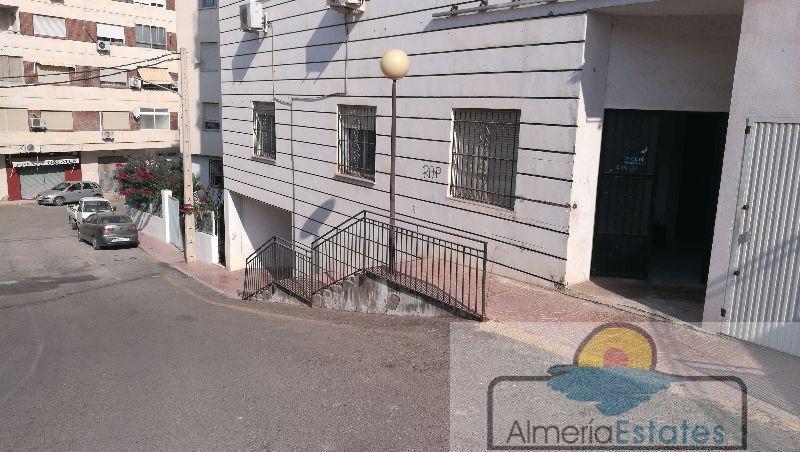 For rent of premises in Albox