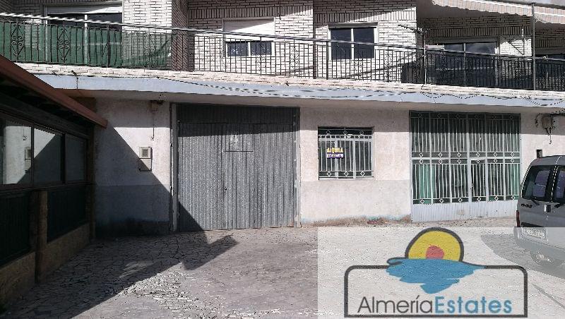 For rent of premises in Albox