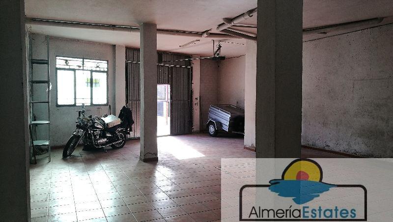 For rent of premises in Albox