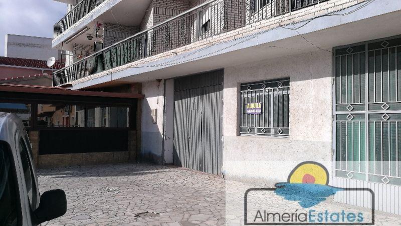 For rent of premises in Albox