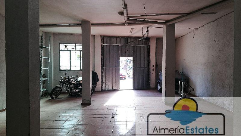 For rent of premises in Albox