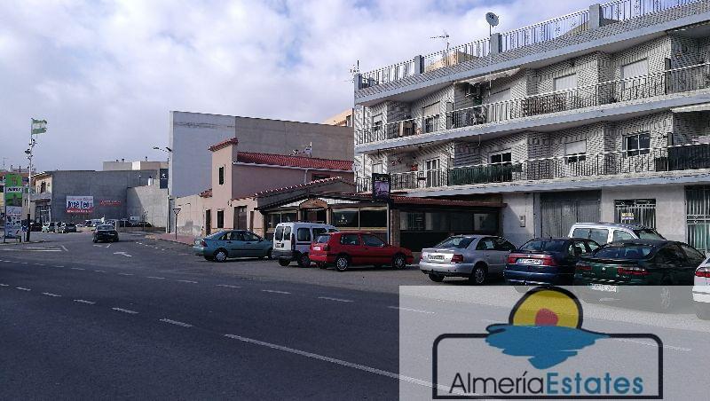 For rent of premises in Albox