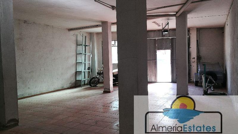 For rent of premises in Albox