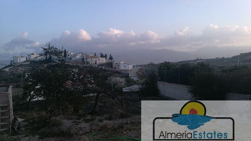 For sale of house in Urrácal
