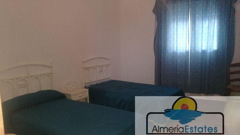 For sale of house in Urrácal