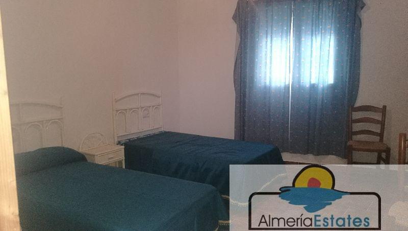 For sale of house in Urrácal