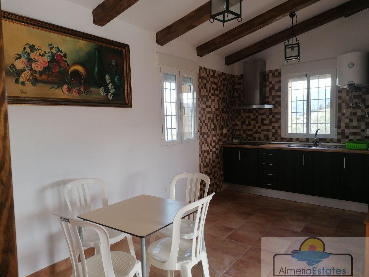 For sale of villa in Somontín