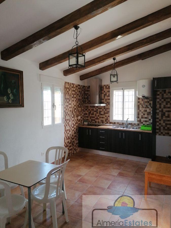 For sale of villa in Somontín