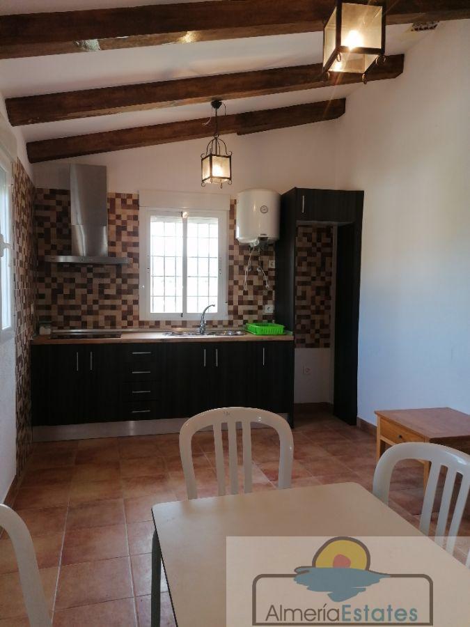 For sale of villa in Somontín