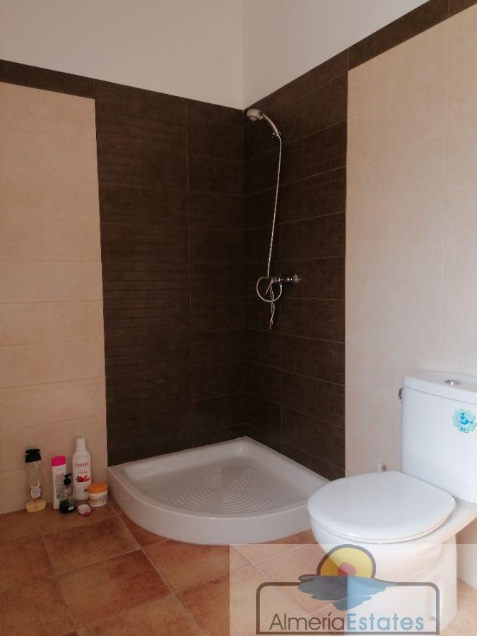 For sale of villa in Somontín