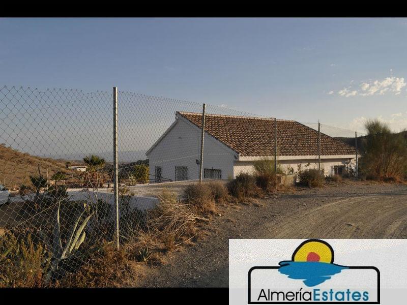 Venta de villa en Albox