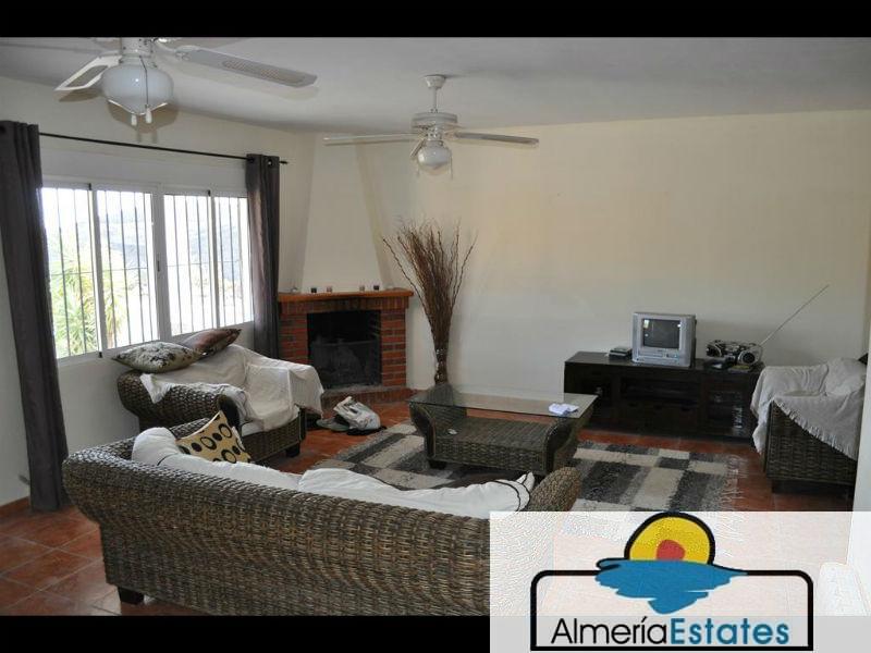 Venta de villa en Albox