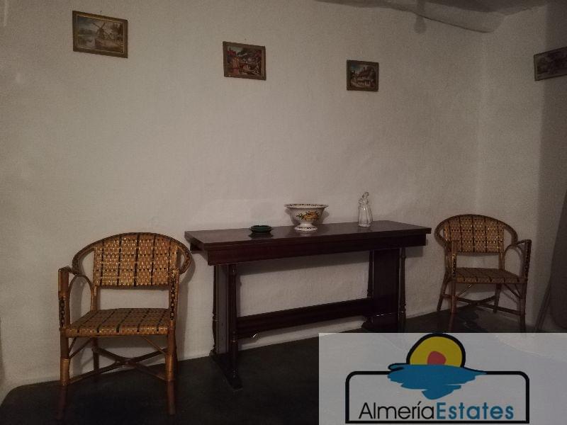 For sale of house in Urrácal