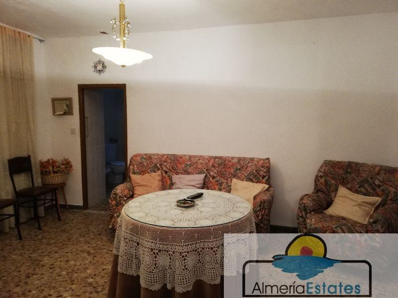 For sale of house in Urrácal