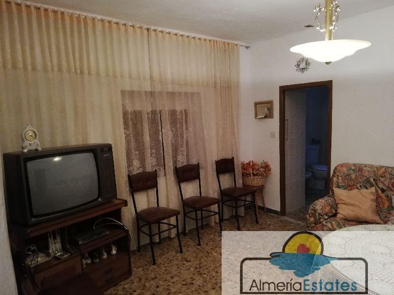 For sale of house in Urrácal