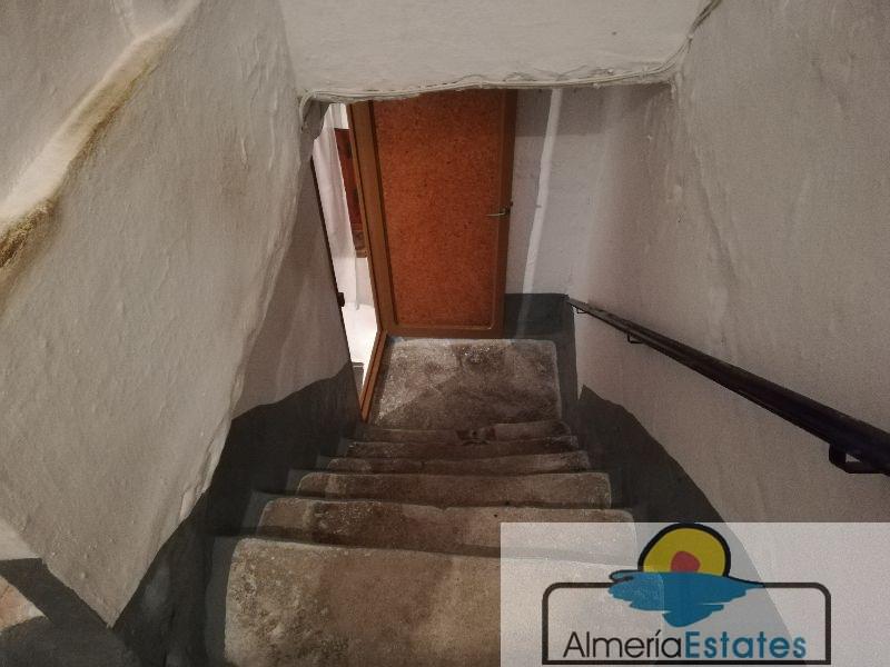 For sale of house in Urrácal