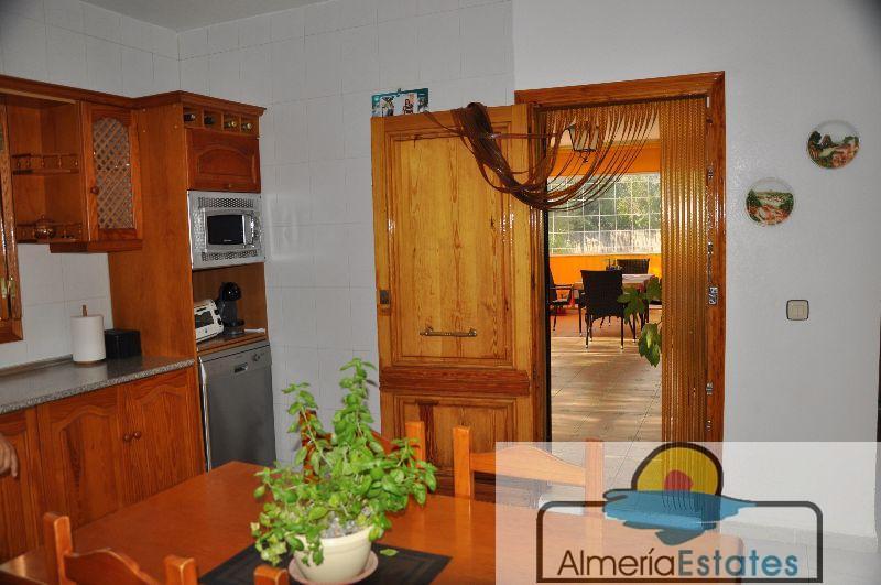 For sale of villa in Cantoria