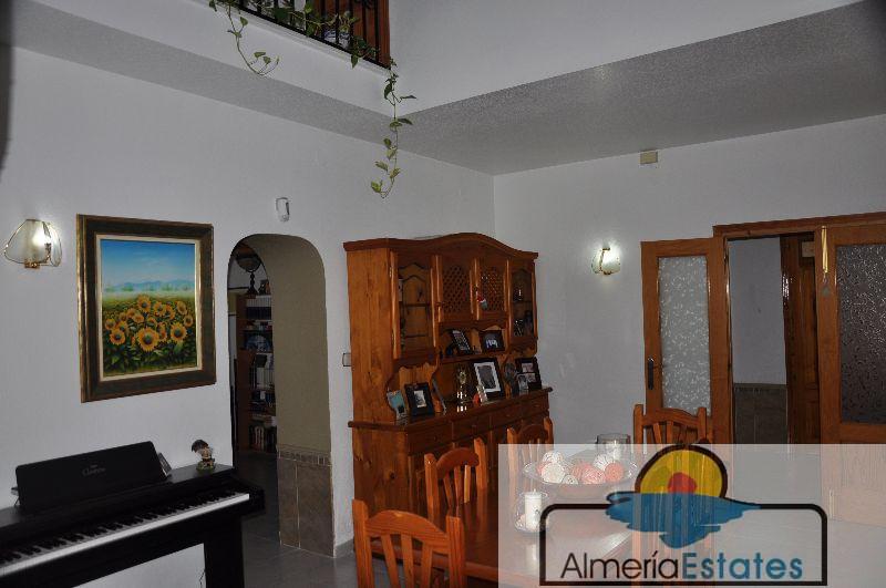 For sale of villa in Cantoria