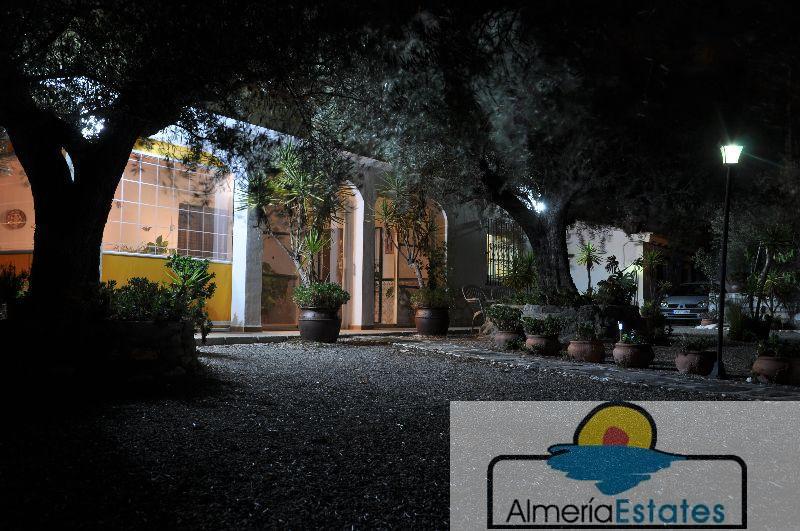 For sale of villa in Cantoria